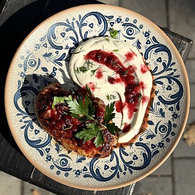 Заказать Куриное филе в клюквенном соусе с пюре из цветной капусты, Одесса-мама - Гродно