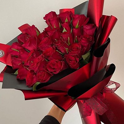 Заказать Букет Роза Кения в изящной упаковке, Цветочный Бар