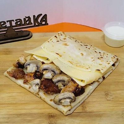 Заказать Блин с курицей и грибами, УплетайКА