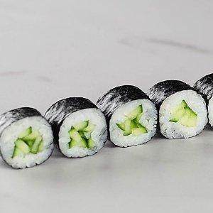 Мини ролл с огурцом, Japan Sushi