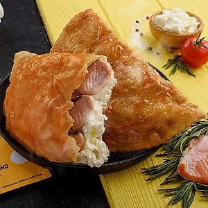 Чебурек с красной рыбой и сливочным сыром, Вкус Востока на Ильича