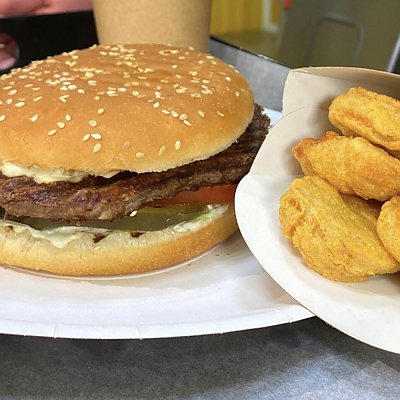 Заказать Чизбургер и наггетсы, Вкус Востока на Ильича