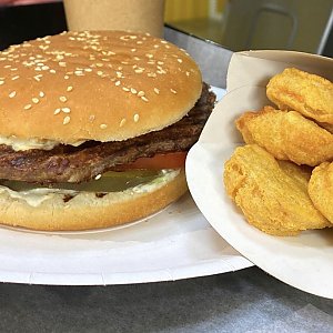 Чикенбургер и наггетсы, Вкус Востока на Ильича