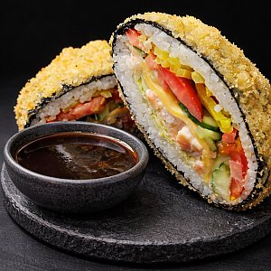 Суши-бургер с креветками, Фьюжн Паб