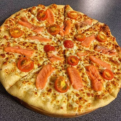 Заказать Пицца Белый Лосось 36см, MARTIN PIZZA