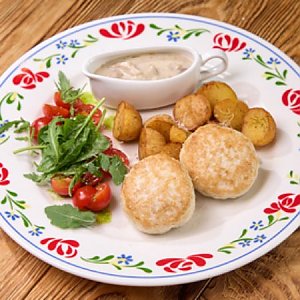 Куриные котлеты по-домашнему с обжаренным картофелем, Васильки - Солигорск