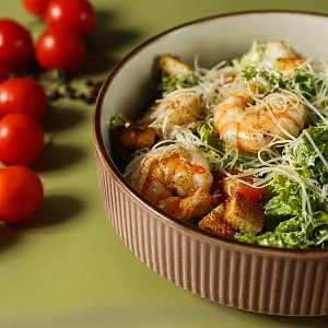 Салат Цезарь с креветками, В Техасе