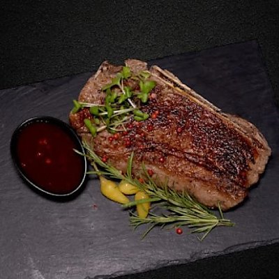 Заказать Говяжий стейк на кости с соусом Сладкий бурбон, EASY BAR