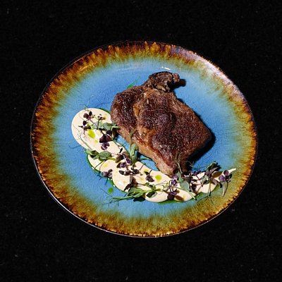 Заказать Утиное филе с соусом из ежевики с тыквенно-морковным дипом, EASY BAR