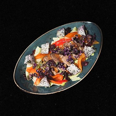 Заказать Салат с питахайей и утиным филе, EASY BAR