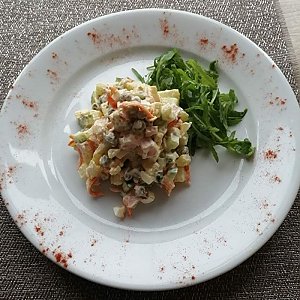 Салат Оливье, Martin Cafe