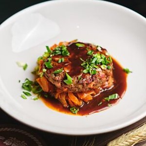 Плескавица с солянкой из капусты, Друзья - Обеды