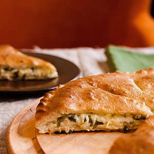 Мини-пирог с сыром и зеленым луком, Piece of Pie