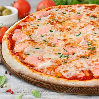 Заказать Пицца Том Ям с лососем Средняя, Тунец - Барановичи