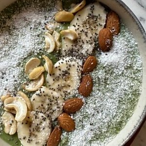 RAW Зеленый смузи-боул, Veg Harmony Cafe