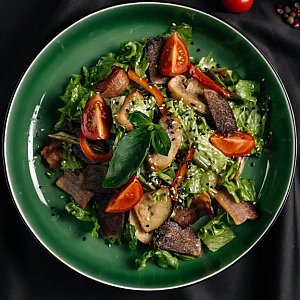 Теплый салат с языком, Пряности и Радости