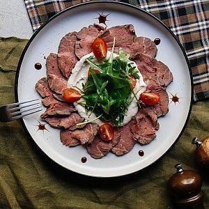 Вителло-Тоннато, Пряности и Радости