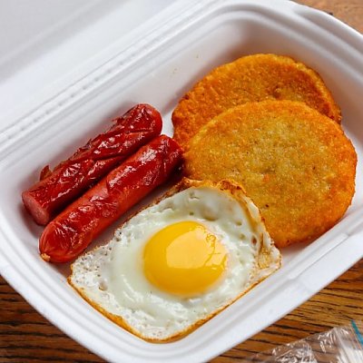 Заказать Драники с колбаской и яйцом, На Чиле - Гомель