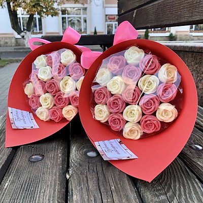 Заказать Букет из 19 шоколадных роз Фантазия, Шоколадные Розы