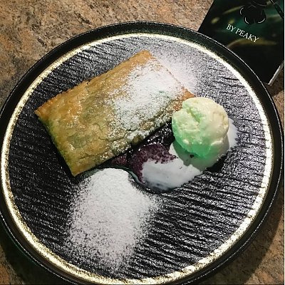 Заказать Штрудель с нектарином и грушей, 