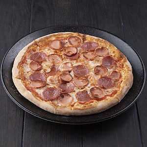 Пицца с колбаской, CAFE GARAGE - Минск