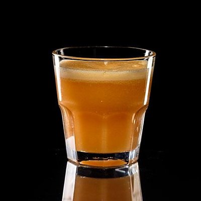 Заказать Свежевыжатый сок яблочный, CAFE GARAGE - Минск