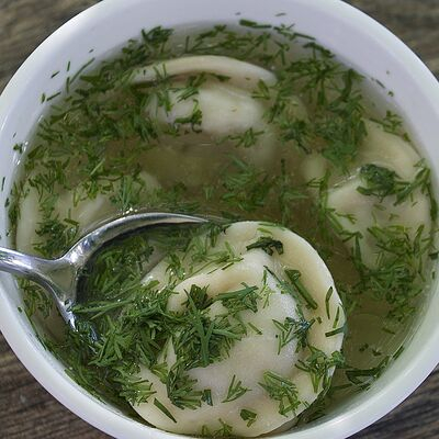 Заказать Пельмени из свинины с бульоном, 