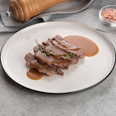 Заказать Говяжьи щёки в соусе демиглас, 