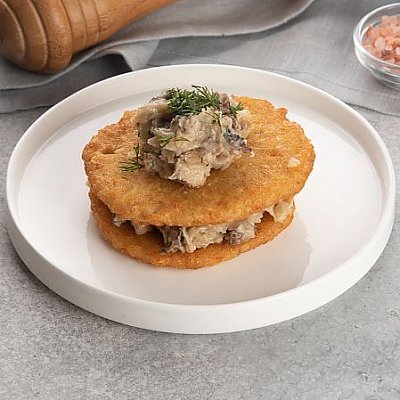 Заказать Драники с грибным соусом, 