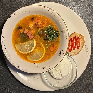 Солянка сборная мясная, Костер