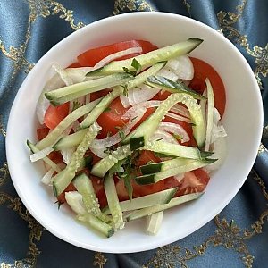 Салат Овощной с луком, Чайхана - Гомель