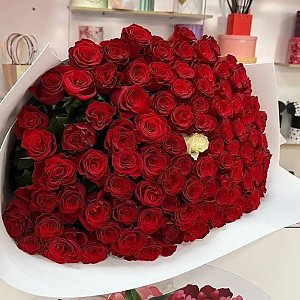 Букет из 101 розы в оформлении, Caramel Flowers