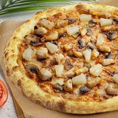 Заказать Пицца Тайская с грибами Большая, Тунец - Сморгонь