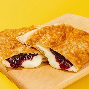 Чебурек- чизкейк с клубничным джемом, ЧебурекМи - Витебск