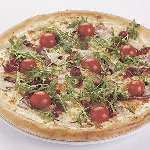 Пицца "С вяленой говядиной и грудинкой" маленькая, Pizza Smile - Светлогорск