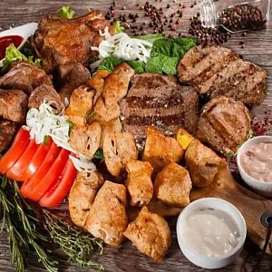 Сет Шашлык-Башлык, Дым Хаус