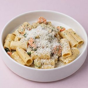 Паста с лососем и цукини в сливочном соусе, Бафет Pinsa-Bar