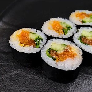 Ролл с копчёным лососем, Oni Sushi