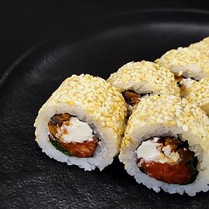 Ролл с копчёным лососем и шиитаке, Oni Sushi