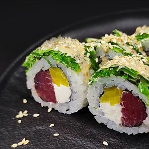 Ролл с тунцом и чукой, Oni Sushi