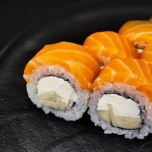 Ролл Филадельфия с грушей, Oni Sushi