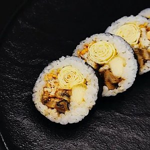 Футомак с угрём, Oni Sushi