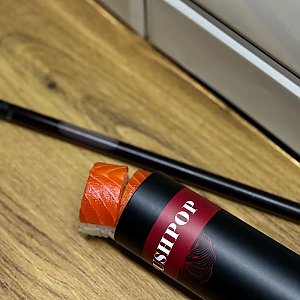 Ролл Филадельфия с огурцом в тубе, Oni Sushi