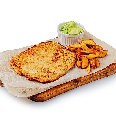 Заказать Шницель из курицы с картофельными дольками и зеленым салатом, CAFE GARAGE - Брест