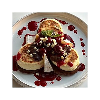 Заказать Сырники с сыром бри и соусом из пряной вишни, Soul