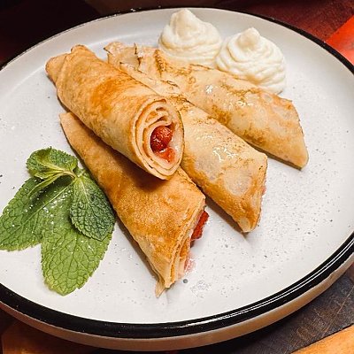 Заказать Тонкие блинчики с клубникой, ДраникЪ