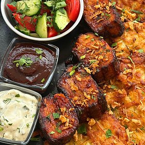 Запеченные ребра с картофельными дерунами, ДраникЪ