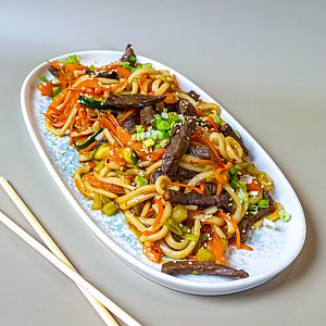 WOK лапша с говядиной, Токио