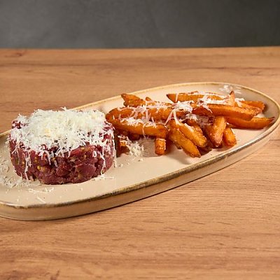 Заказать Тартар из говядины, Токио