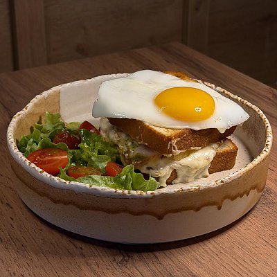 Заказать Крок-Мадам, Токио